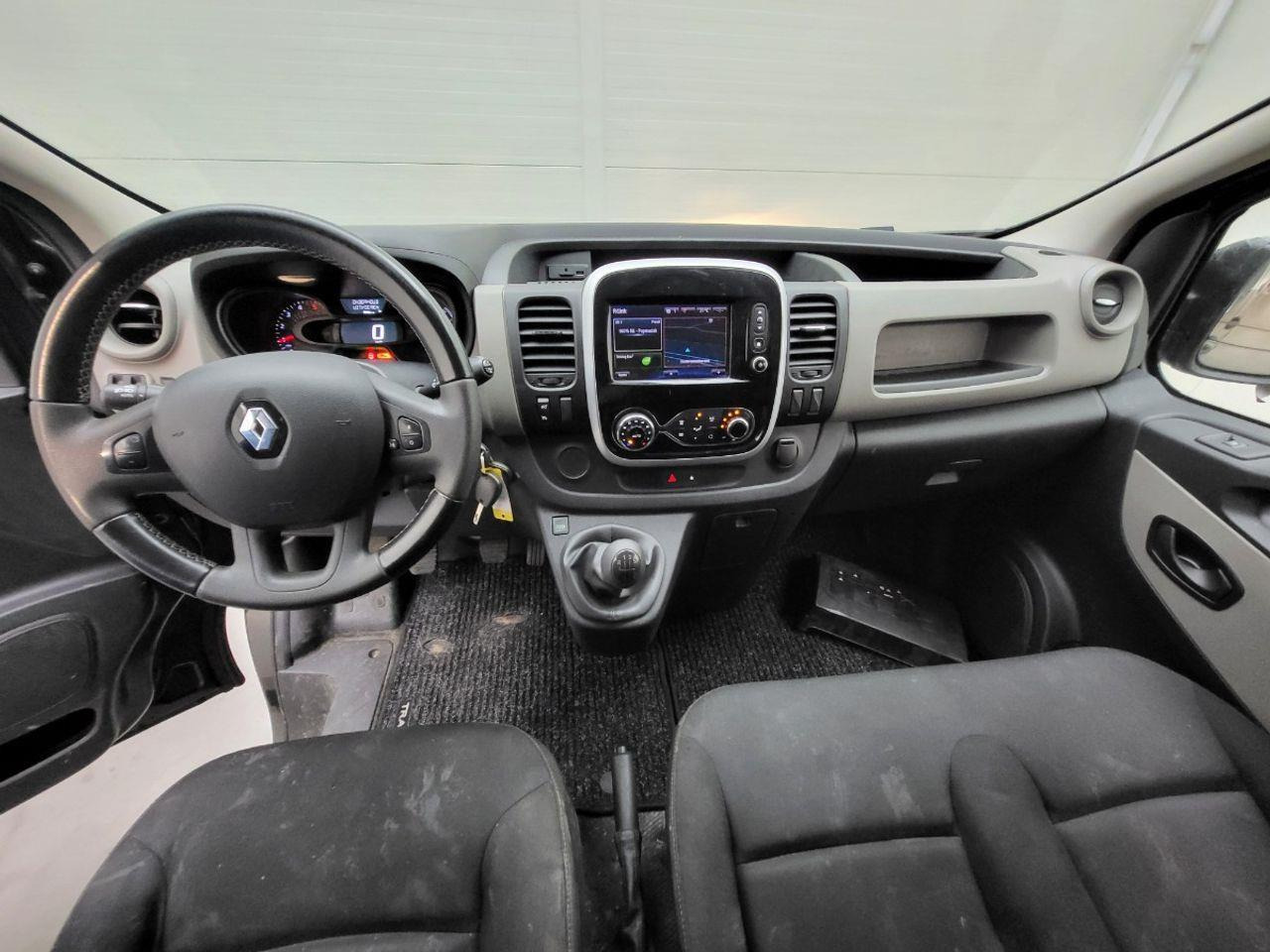 Renault Trafic 1.6 dCi T27 L1H1 Luxe | 2017 | 198.392 km | V578DT | NAP: Logisch - Furgon: obrázek 5 Renault Trafic 1.6 dCi T27 L1H1 Luxe | 2017 | 198.392 km | V578DT | NAP: Logisch - Furgon: obrázek 5