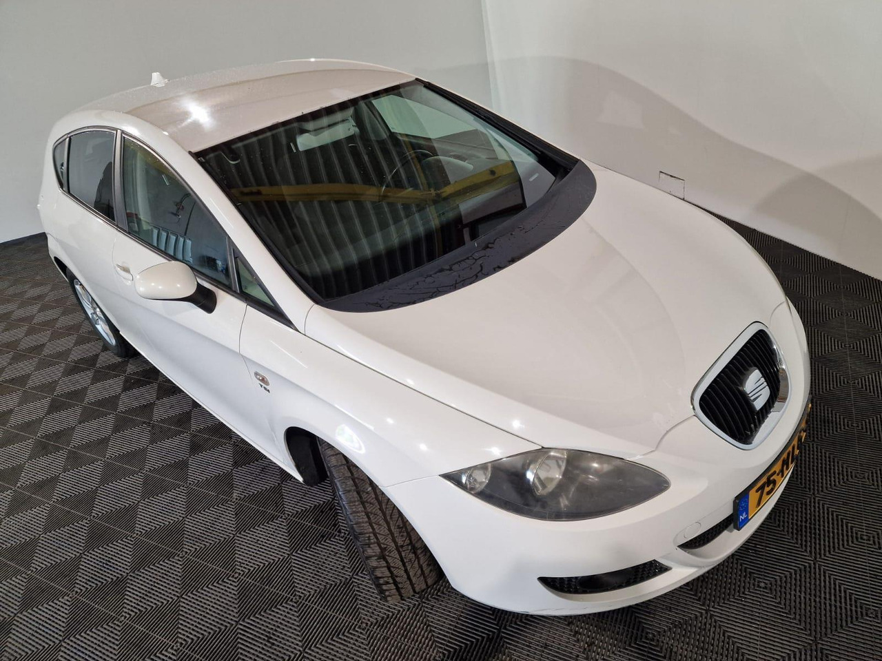 SEAT Leon 1.4 TSI Business Style 75-HLG-8 268.116 km - Osobní auto: obrázek 5 SEAT Leon 1.4 TSI Business Style 75-HLG-8 268.116 km - Osobní auto: obrázek 5