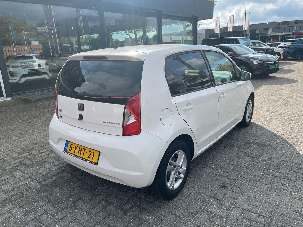 SEAT Mii 1.0 Chill Out | 2013 | 95.838 km | 5KHT21 | NAP: Logisch - Hatchback: obrázek 4 SEAT Mii 1.0 Chill Out | 2013 | 95.838 km | 5KHT21 | NAP: Logisch - Hatchback: obrázek 4