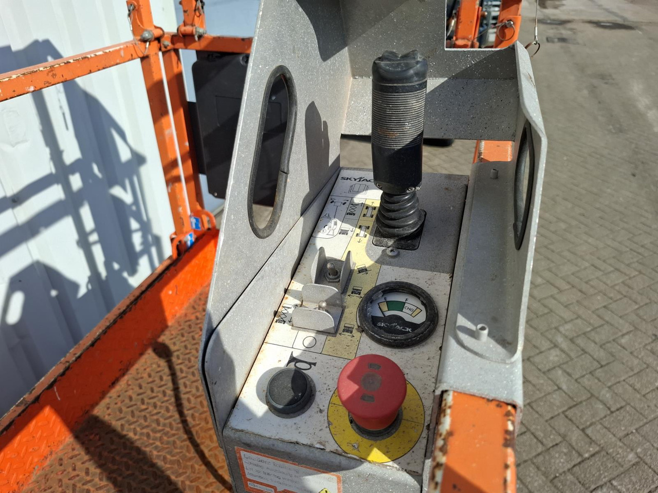 Skyjack SJ3220 Schaarlift 2015 - Nůžková plošina: obrázek 5 Skyjack SJ3220 Schaarlift 2015 - Nůžková plošina: obrázek 5