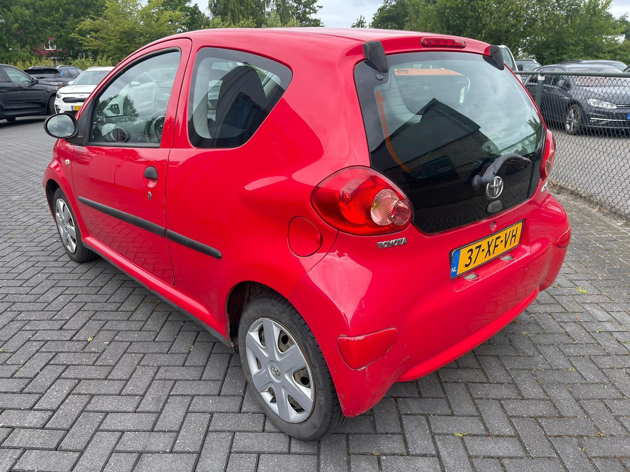 Hatchback Toyota Aygo 1.0 12V 2007 247.975 km 37-XF-VH: obrázek 7