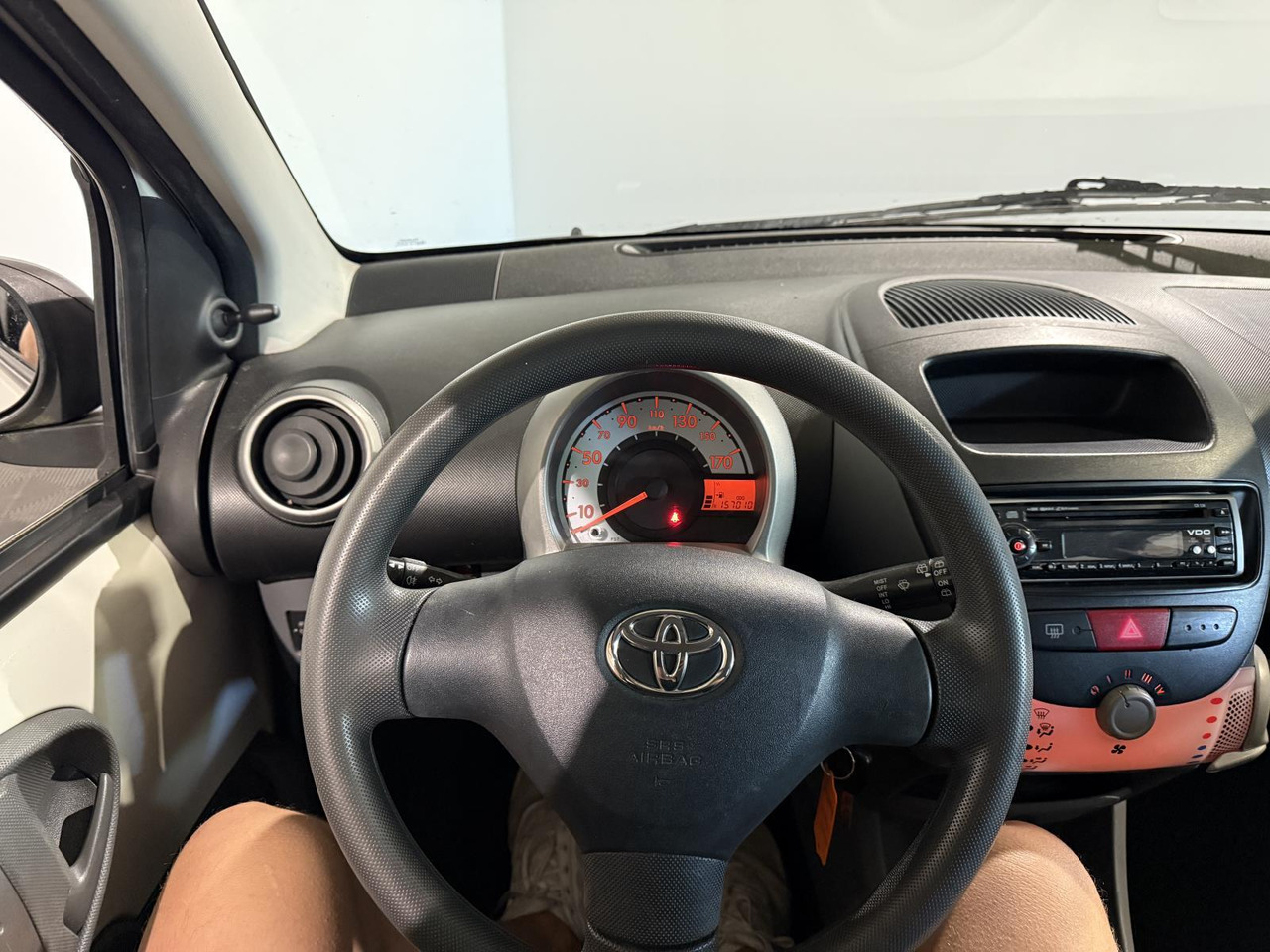 Toyota Aygo 1.0-12V Comfort PT-399-G 157.010 km - Osobní auto: obrázek 2 Toyota Aygo 1.0-12V Comfort PT-399-G 157.010 km - Osobní auto: obrázek 2