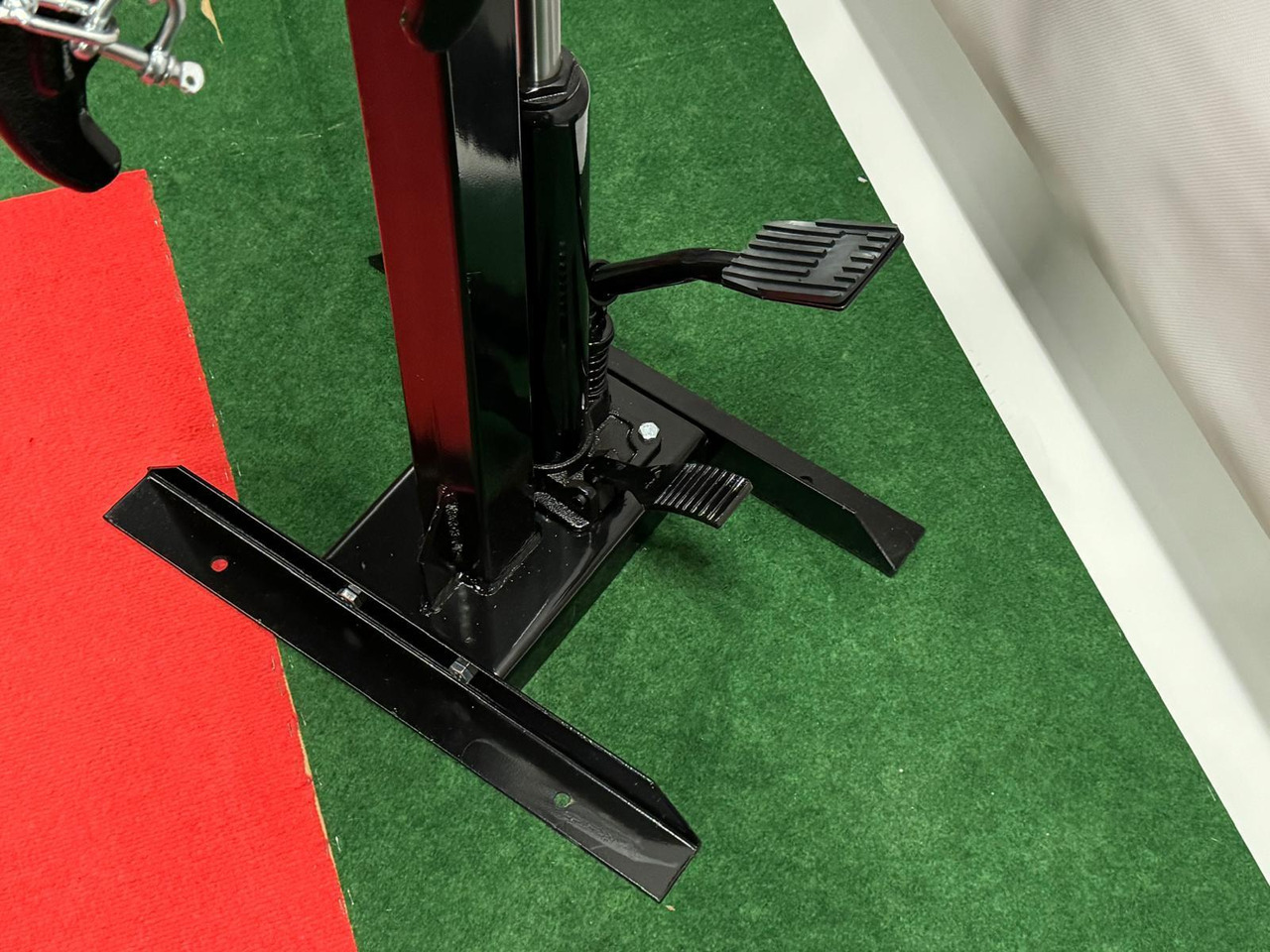 Veercompresor UltraToolz, 2200 LB - Vybavení garáže/ Dílny: obrázek 4 Veercompresor UltraToolz, 2200 LB - Vybavení garáže/ Dílny: obrázek 4