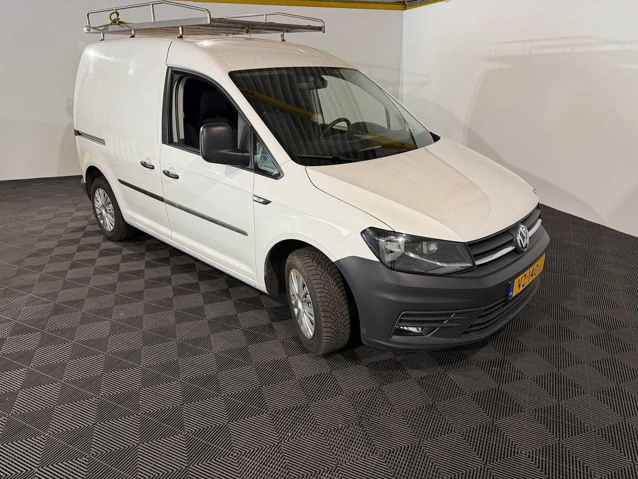 Volkswagen Caddy 2.0 TDI L1H1 BMT Comfortline VZ-140-J 169.307 km - Malá dodávka: obrázek 5 Volkswagen Caddy 2.0 TDI L1H1 BMT Comfortline VZ-140-J 169.307 km - Malá dodávka: obrázek 5