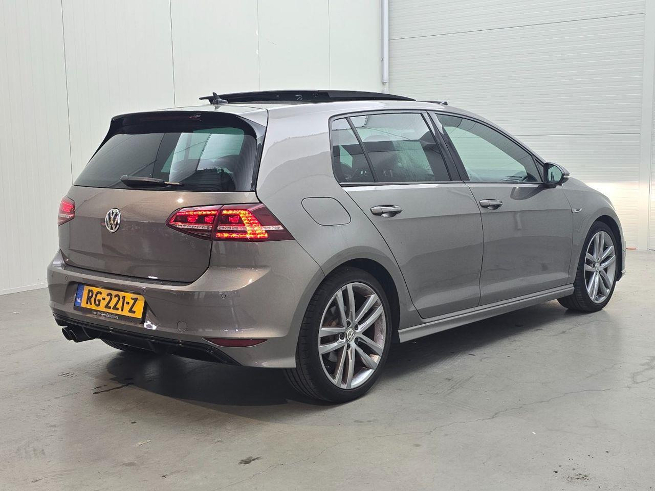 Volkswagen Golf 1.4 TSI R-line | 2016 | 287.989 km | RG221Z | NAP: Geen oordeel - Osobní auto: obrázek 4 Volkswagen Golf 1.4 TSI R-line | 2016 | 287.989 km | RG221Z | NAP: Geen oordeel - Osobní auto: obrázek 4