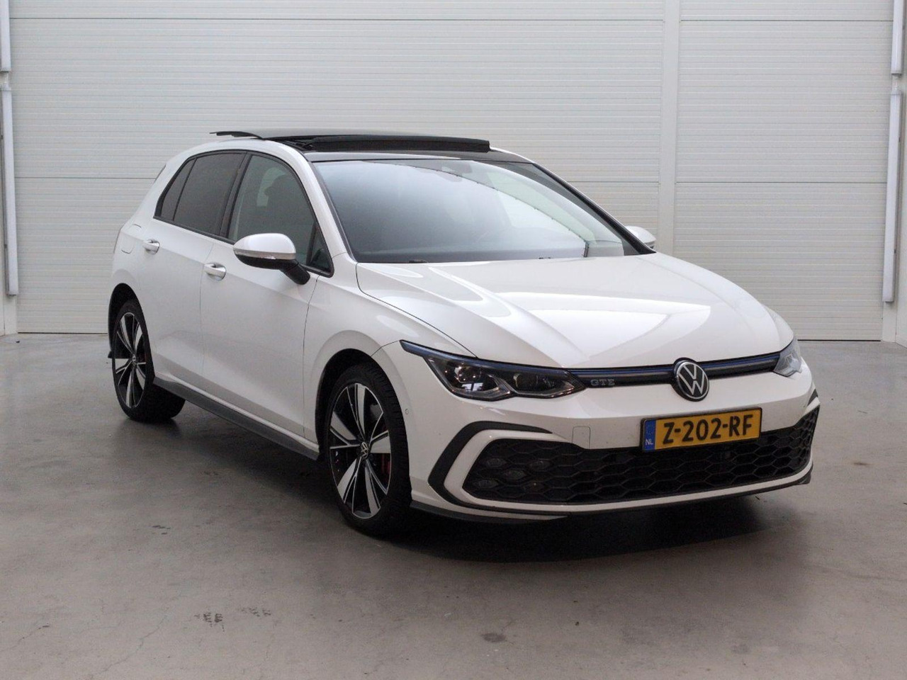 Volkswagen Golf 1.4 eHybrid GTE | 2022 | 76.195 km | Automaat | Z202RF | NAP: Geen oordeel - Hatchback: obrázek 2 Volkswagen Golf 1.4 eHybrid GTE | 2022 | 76.195 km | Automaat | Z202RF | NAP: Geen oordeel - Hatchback: obrázek 2
