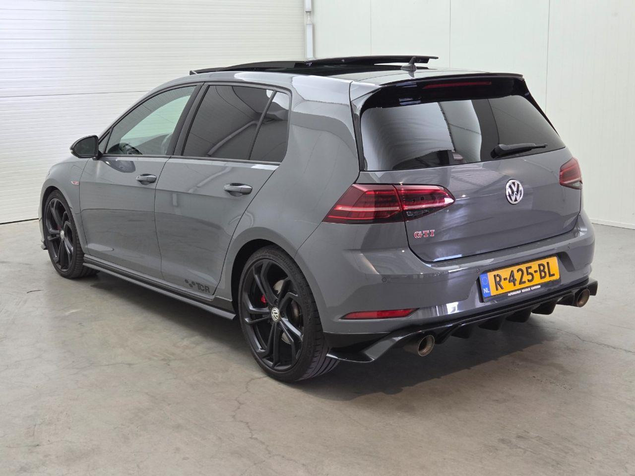Volkswagen Golf 2.0 TSI GTI TCR | 2020 | 134.461 km | Automaat | R425BL | NAP: Geen oordeel - Hatchback: obrázek 3 Volkswagen Golf 2.0 TSI GTI TCR | 2020 | 134.461 km | Automaat | R425BL | NAP: Geen oordeel - Hatchback: obrázek 3