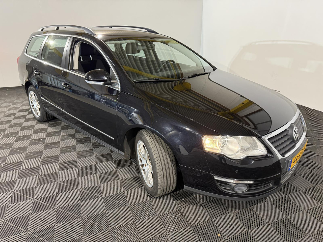 Volkswagen | Passat Variant | 1.4 TSI Comfortline BlueMotion | 2010 | 220.978 km | 44KPL3 | Automaat | Logisch - Osobní auto: obrázek 3 Volkswagen | Passat Variant | 1.4 TSI Comfortline BlueMotion | 2010 | 220.978 km | 44KPL3 | Automaat | Logisch - Osobní auto: obrázek 3