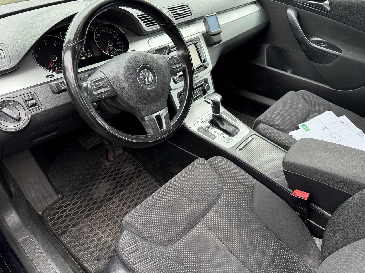 Volkswagen | Passat Variant | 1.4 TSI Comfortline BlueMotion | 2010 | 220.978 km | 44KPL3 | Automaat | Logisch - Osobní auto: obrázek 5 Volkswagen | Passat Variant | 1.4 TSI Comfortline BlueMotion | 2010 | 220.978 km | 44KPL3 | Automaat | Logisch - Osobní auto: obrázek 5