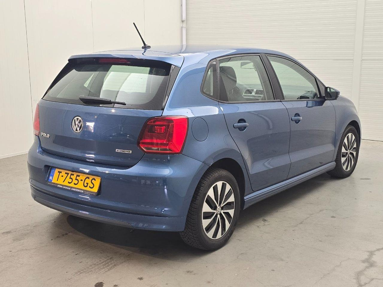 Volkswagen Polo 1.0 BlueMotion Edition | 2017 | 193.145 km | Automaat | T755GS | NAP: Geen oordeel - Hatchback: obrázek 4 Volkswagen Polo 1.0 BlueMotion Edition | 2017 | 193.145 km | Automaat | T755GS | NAP: Geen oordeel - Hatchback: obrázek 4