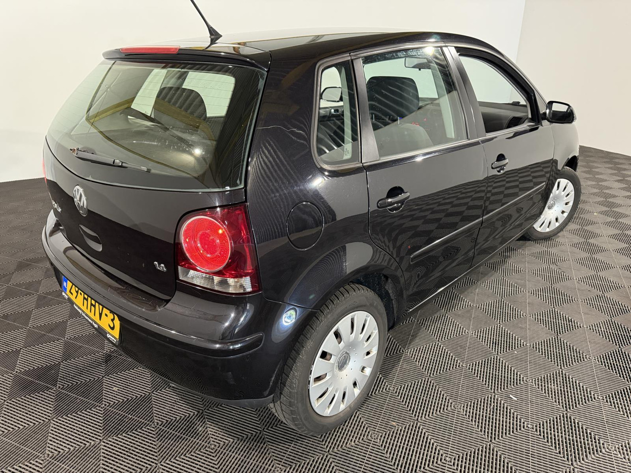 Volkswagen | Polo | 1.4-16V Comfortline | 2009 | 278.003 km | 29HHV3 | Logisch - Hatchback: obrázek 2 Volkswagen | Polo | 1.4-16V Comfortline | 2009 | 278.003 km | 29HHV3 | Logisch - Hatchback: obrázek 2