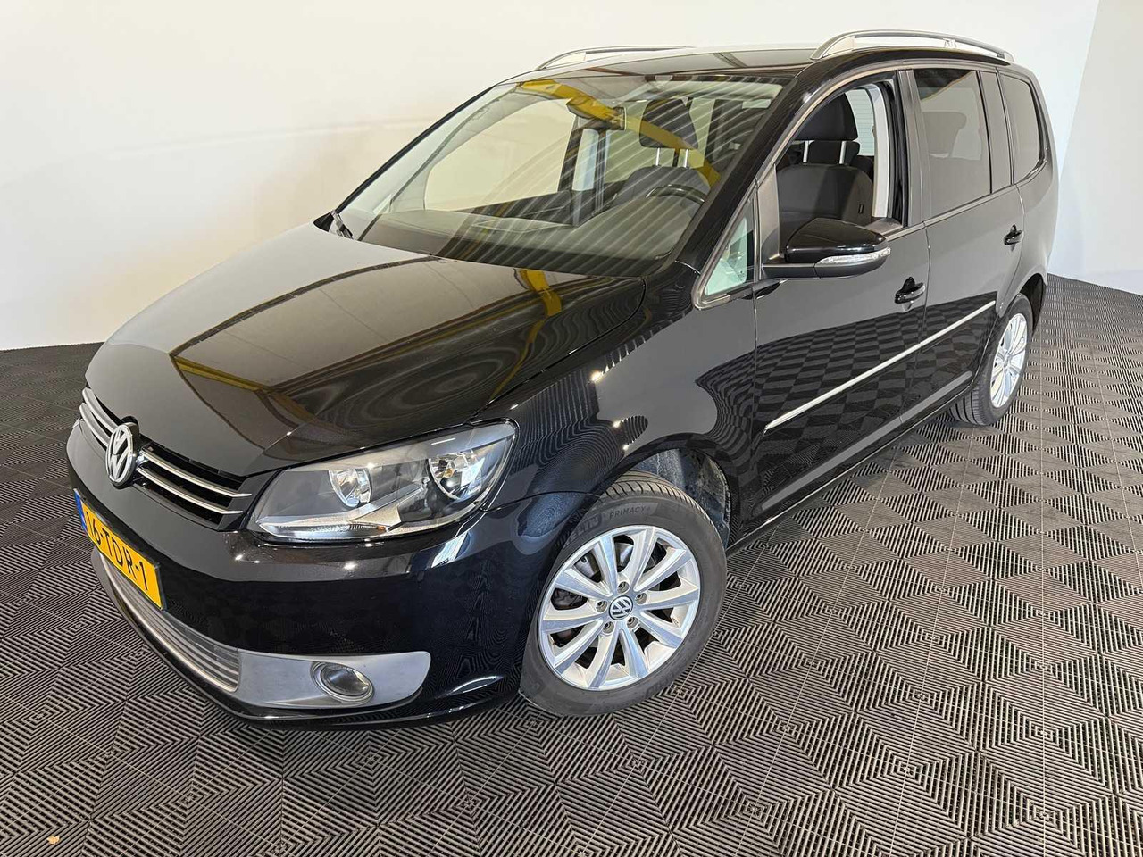 Volkswagen Touran 1.2 TSI Highline BlueMotion 16-TDR-1 249.487 km - Osobní auto: obrázek 1 Volkswagen Touran 1.2 TSI Highline BlueMotion 16-TDR-1 249.487 km - Osobní auto: obrázek 1
