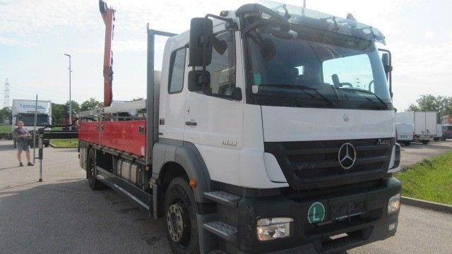 Mercedes-Benz Axor 1833 L Pr. Kran, PK 10.501, Klima - Nákladní automobil valníkový/ Plošinový, Auto s hydraulickou rukou: obrázek 2 Mercedes-Benz Axor 1833 L Pr. Kran, PK 10.501, Klima - Nákladní automobil valníkový/ Plošinový, Auto s hydraulickou rukou: obrázek 2