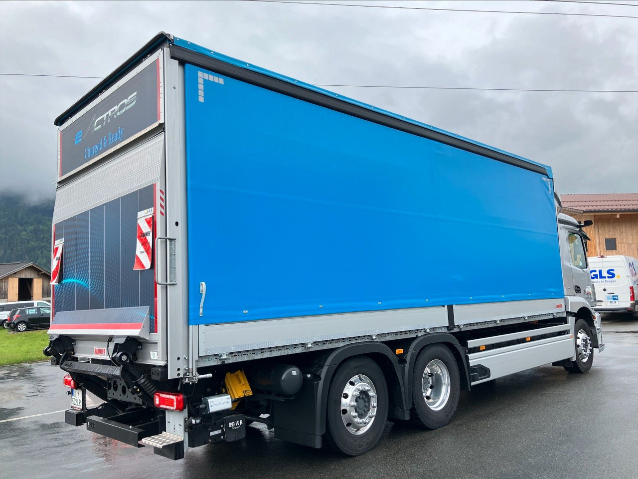 Mercedes-Benz eActros 400L 6x2 - Plachtový nákladní auto, Elektrické nákladní vozidlo: obrázek 3 Mercedes-Benz eActros 400L 6x2 - Plachtový nákladní auto, Elektrické nákladní vozidlo: obrázek 3