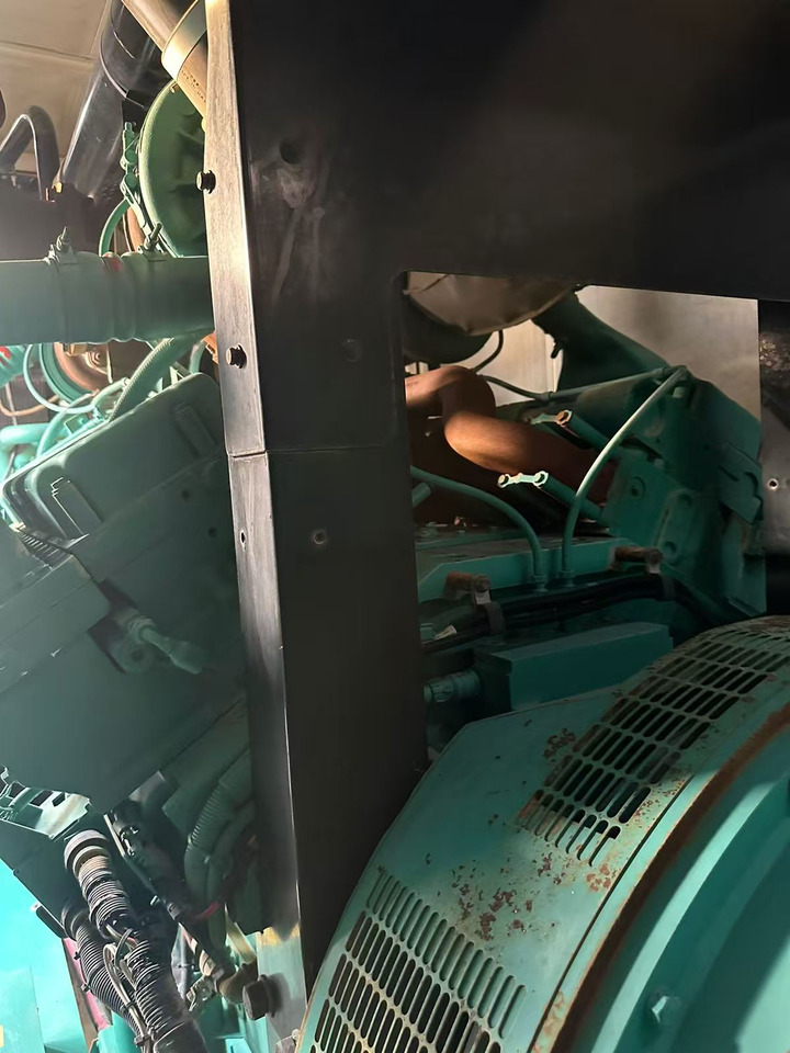 CUMMINS QSK60-G4 - Elektrický generátor: obrázek 2 CUMMINS QSK60-G4 - Elektrický generátor: obrázek 2