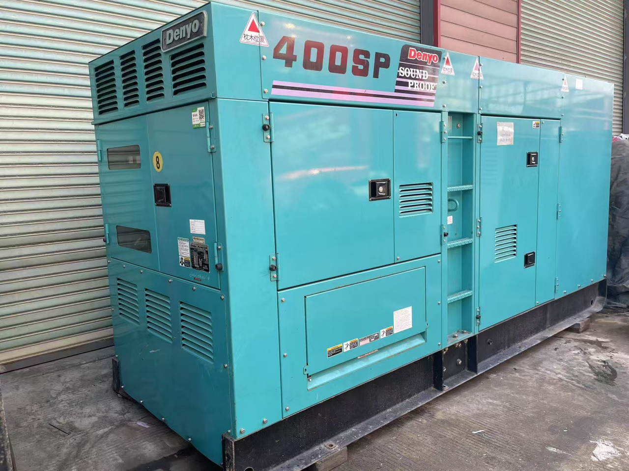DENYO DCA-400SPK2 - Elektrický generátor: obrázek 5 DENYO DCA-400SPK2 - Elektrický generátor: obrázek 5