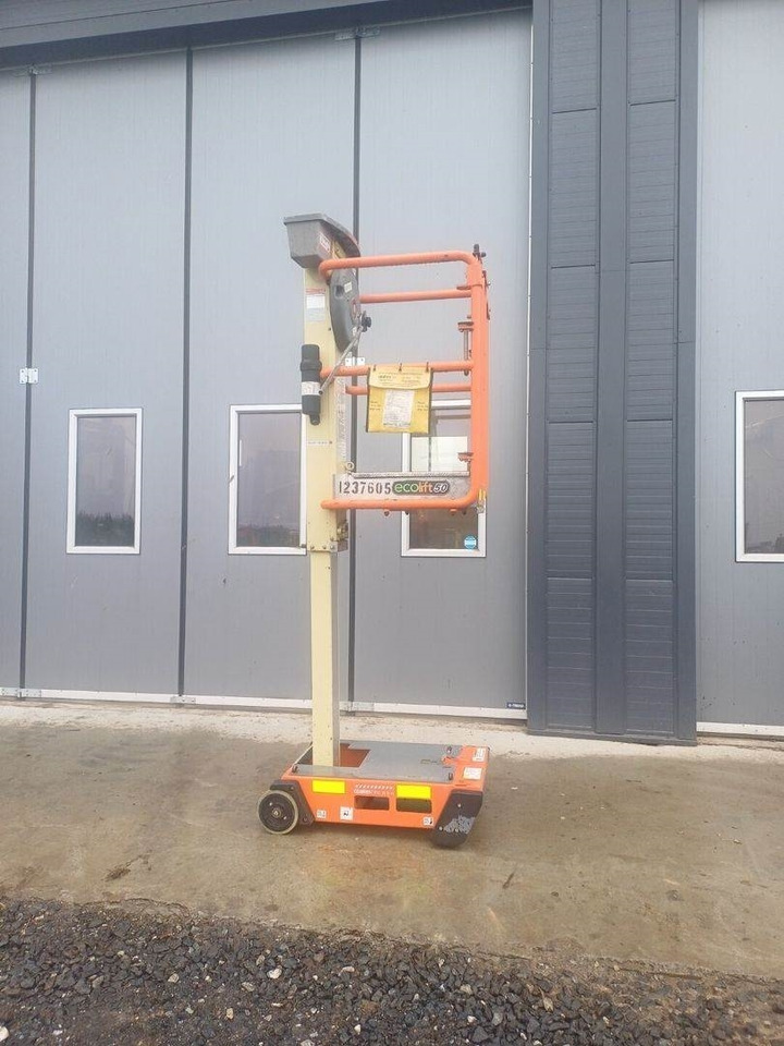 JLG Eco Lift 50 henkilönostin - Vertikální sloupový výtah: obrázek 1 JLG Eco Lift 50 henkilönostin - Vertikální sloupový výtah: obrázek 1