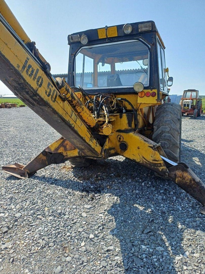 Rýpadlo-nakladač Massey Ferguson 50B traktorikaivuri: obrázek 7