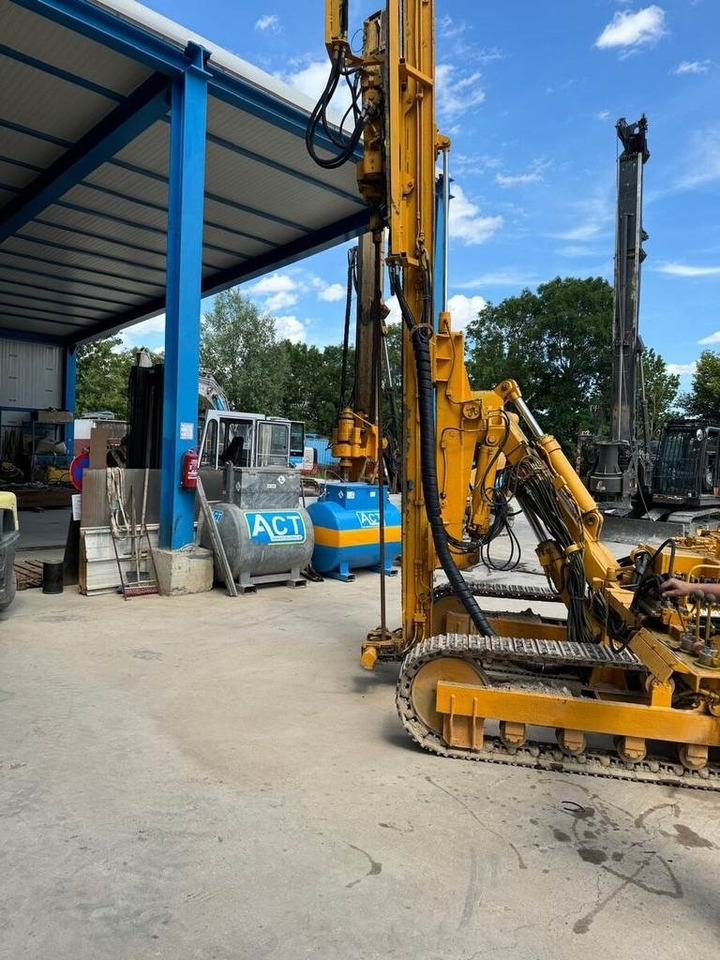 Klemm KR 805 DS - Vrtná souprava: obrázek 1 Klemm KR 805 DS - Vrtná souprava: obrázek 1