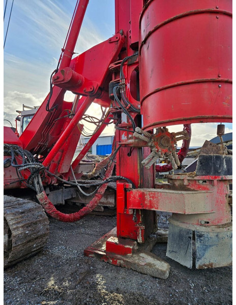 Vrtná souprava Soilmec R312 /200: obrázek 7 Vrtná souprava Soilmec R312 /200: obrázek 7