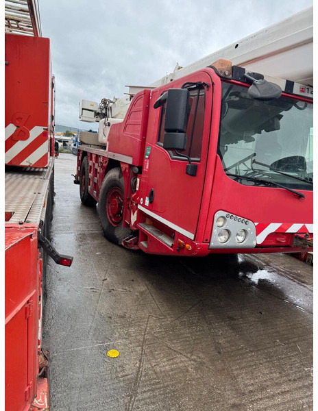 Terex AC40 - Univerzální autojeřáb: obrázek 3 Terex AC40 - Univerzální autojeřáb: obrázek 3