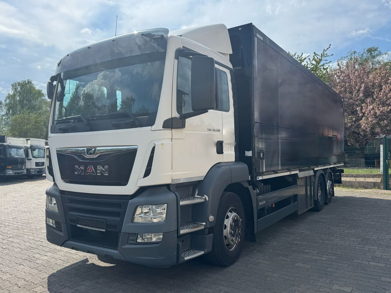 MAN TGS 26.360/Lenk-Lift/Lbw/Kettliner-GT-Aufbau - Přepravník nápojů: obrázek 3 MAN TGS 26.360/Lenk-Lift/Lbw/Kettliner-GT-Aufbau - Přepravník nápojů: obrázek 3