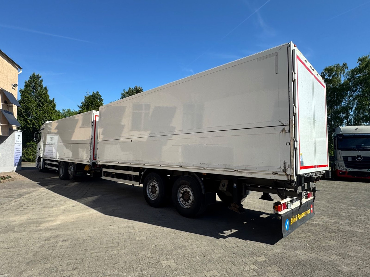Mercedes-Benz Actros2545/StreamSpace/Lift/Mitnahmestp/3instock - Přepravník nápojů: obrázek 5 Mercedes-Benz Actros2545/StreamSpace/Lift/Mitnahmestp/3instock - Přepravník nápojů: obrázek 5