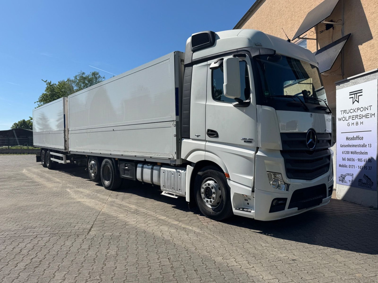 Mercedes-Benz Actros2545/StreamSpace/Lift/Mitnahmestp/3instock - Přepravník nápojů: obrázek 1 Mercedes-Benz Actros2545/StreamSpace/Lift/Mitnahmestp/3instock - Přepravník nápojů: obrázek 1