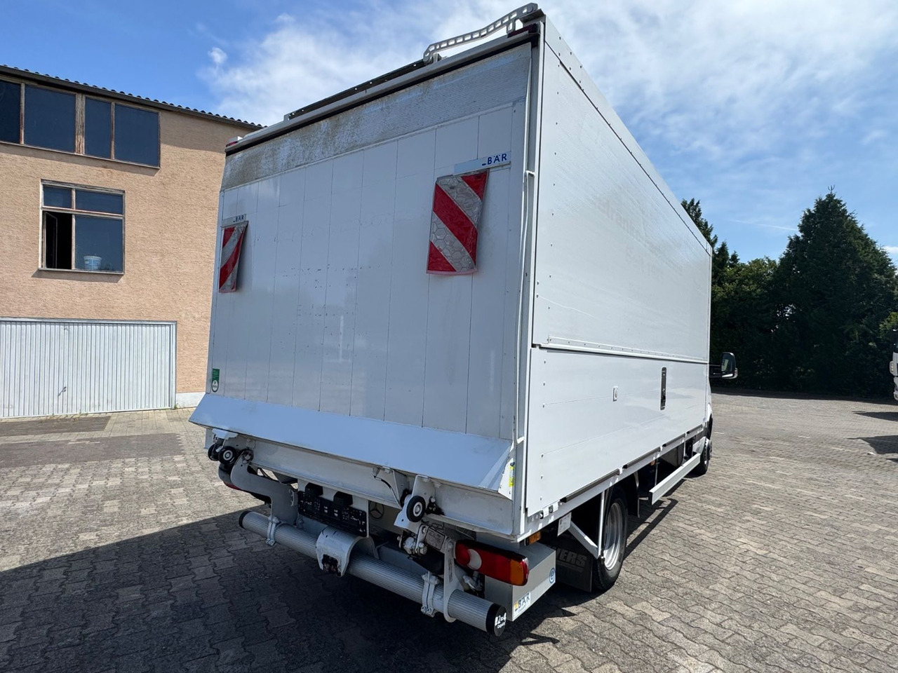 Mercedes-Benz Sprinter 514/LBW/KLIMA/aus.1Hand/GT-Zertifikat - Přepravník nápojů: obrázek 4 Mercedes-Benz Sprinter 514/LBW/KLIMA/aus.1Hand/GT-Zertifikat - Přepravník nápojů: obrázek 4