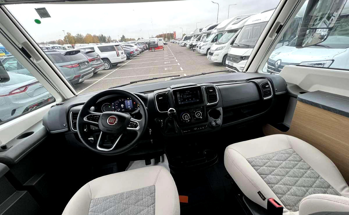 ADRIA Sonic 700DC - Integrovaný obytný vůz: obrázek 4 ADRIA Sonic 700DC - Integrovaný obytný vůz: obrázek 4