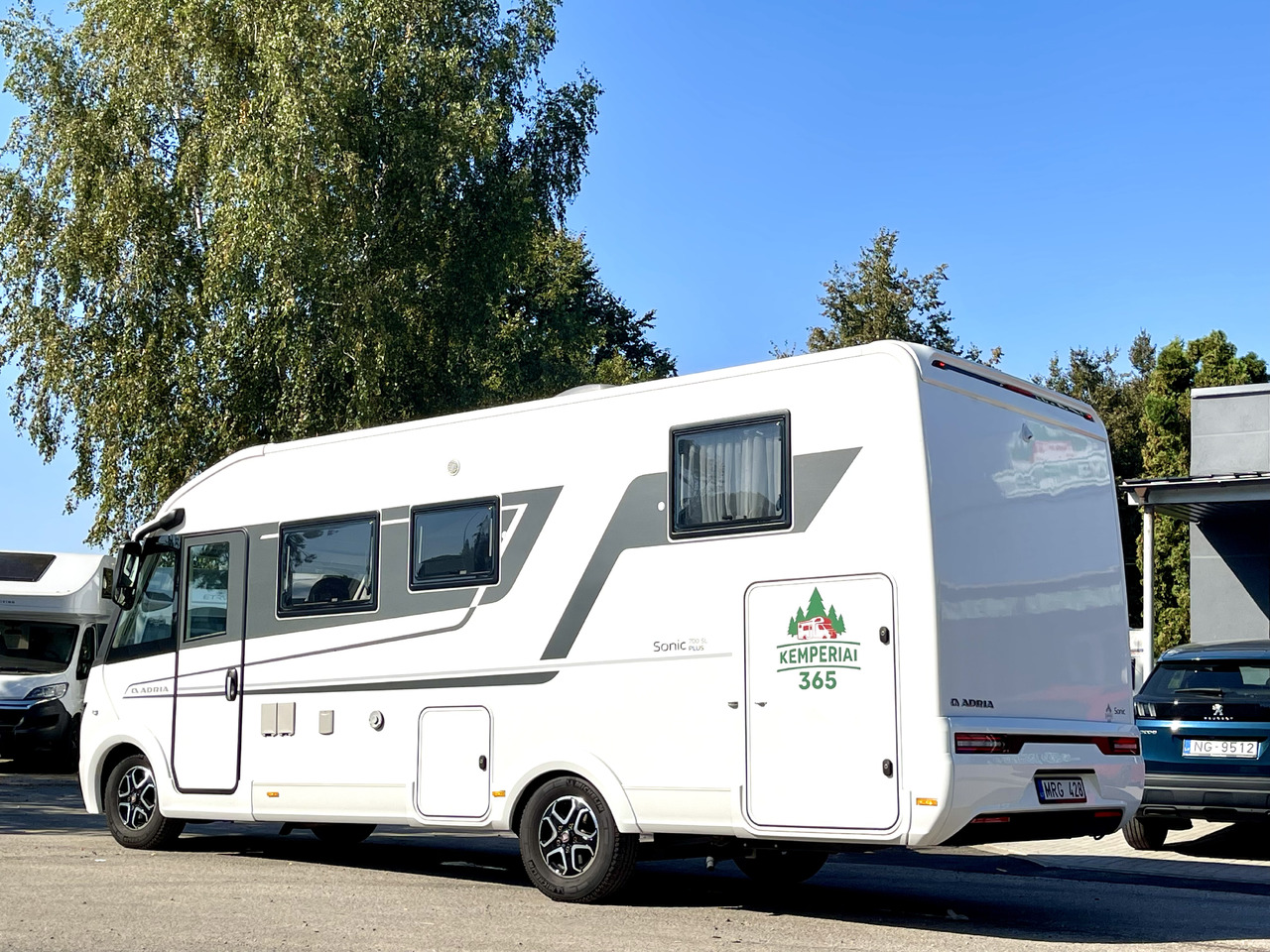 ADRIA Sonic Plus 700SL - Integrovaný obytný vůz: obrázek 3 ADRIA Sonic Plus 700SL - Integrovaný obytný vůz: obrázek 3