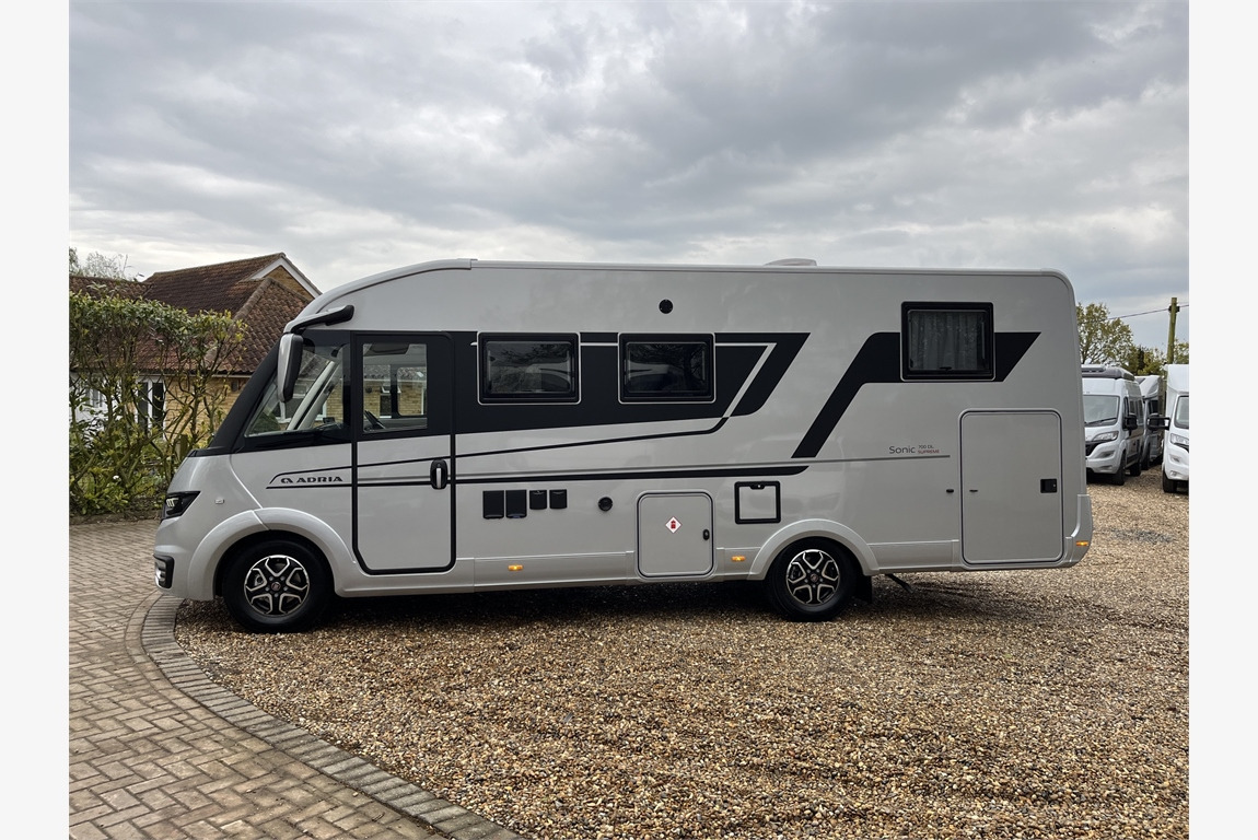 ADRIA Sonis Supreme - Integrovaný obytný vůz: obrázek 1 ADRIA Sonis Supreme - Integrovaný obytný vůz: obrázek 1