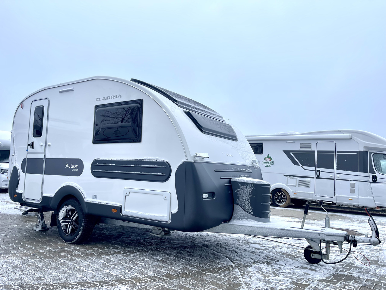 Adria Action Sport - Karavan: obrázek 2 Adria Action Sport - Karavan: obrázek 2