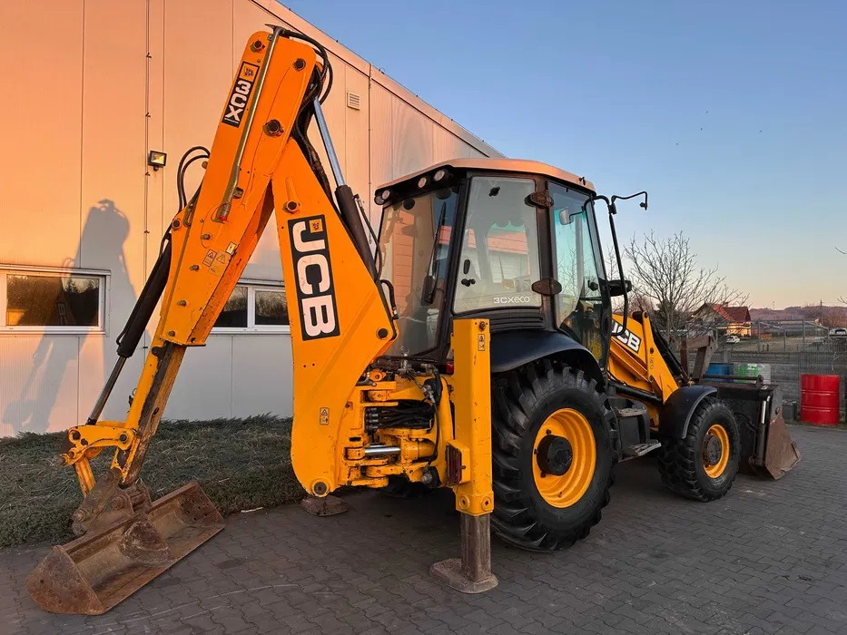 JCB 3CX - Rýpadlo-nakladač: obrázek 2 JCB 3CX - Rýpadlo-nakladač: obrázek 2