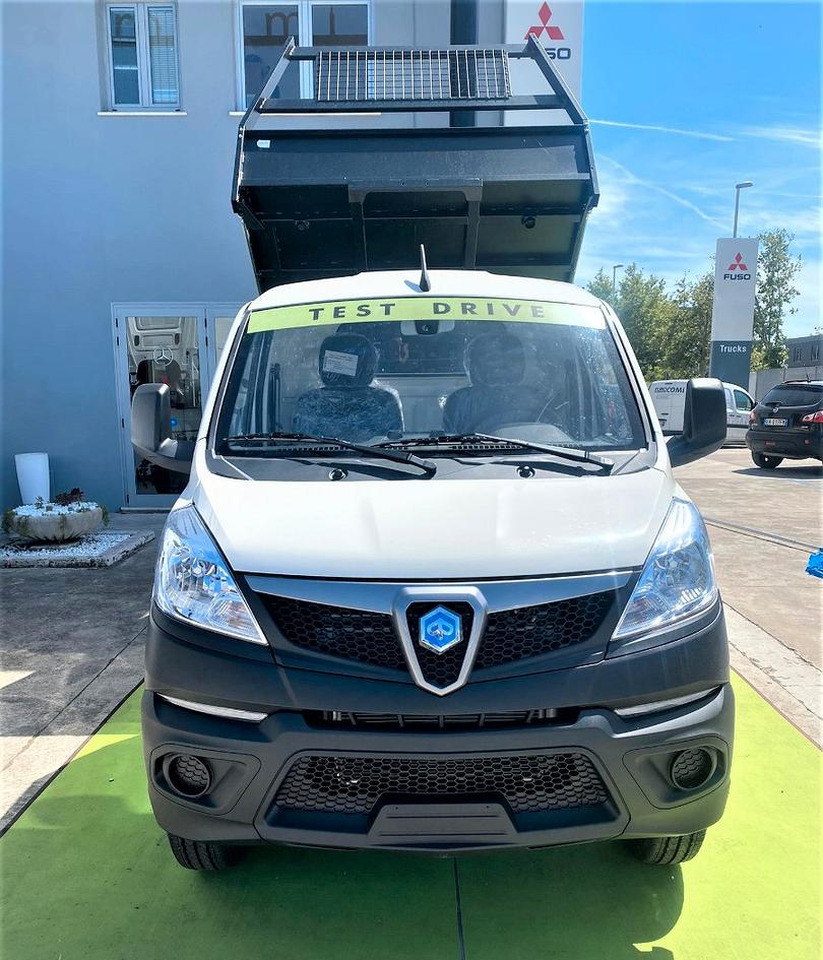 Piaggio Porter NP6 Ribaltabile Gemellato - Dodávka sklápěč: obrázek 2 Piaggio Porter NP6 Ribaltabile Gemellato - Dodávka sklápěč: obrázek 2