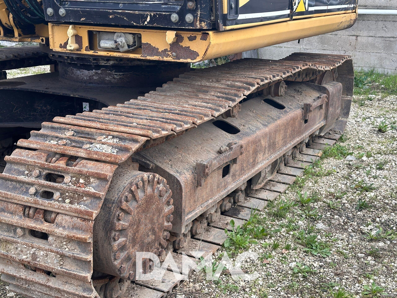 CATERPILLAR 318B - Pásové rýpadlo: obrázek 3 CATERPILLAR 318B - Pásové rýpadlo: obrázek 3