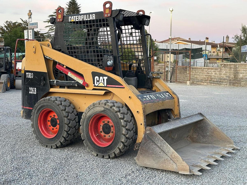 Caterpillar 226BHF - Smykem řízený nakladač pásový: obrázek 1 Caterpillar 226BHF - Smykem řízený nakladač pásový: obrázek 1