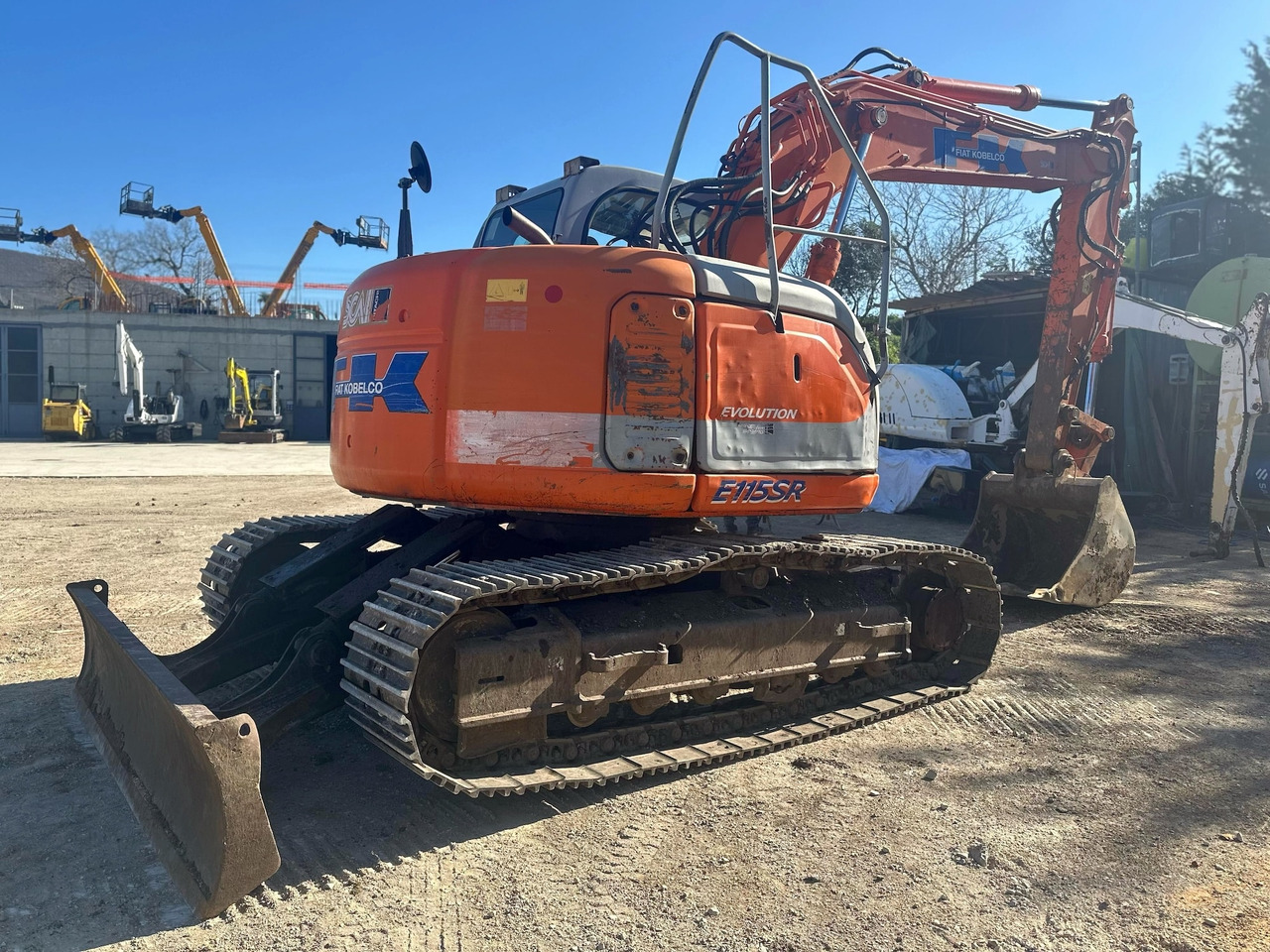 FIAT KOBELCO E115SR - Pásové rýpadlo: obrázek 3 FIAT KOBELCO E115SR - Pásové rýpadlo: obrázek 3