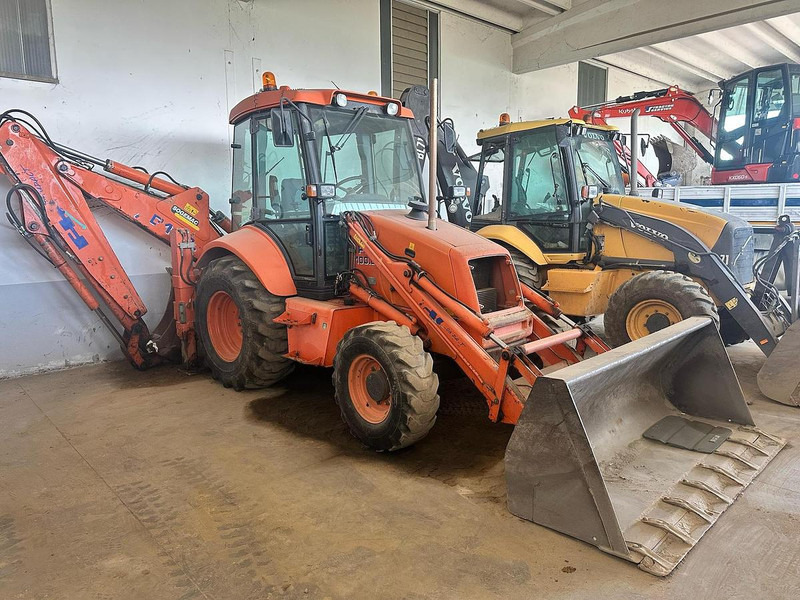 Fiat KOBELCO FB100.2 - Rýpadlo-nakladač: obrázek 1 Fiat KOBELCO FB100.2 - Rýpadlo-nakladač: obrázek 1