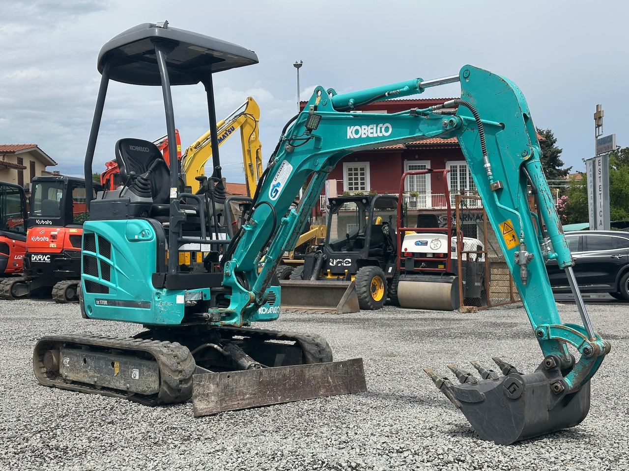 KOBELCO SK17SR-3E - Mini rýpadlo: obrázek 1 KOBELCO SK17SR-3E - Mini rýpadlo: obrázek 1