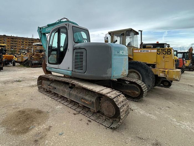 Kobelco SK135SR - Rýpadlo: obrázek 4 Kobelco SK135SR - Rýpadlo: obrázek 4