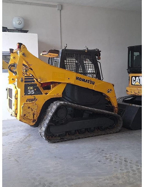 Komatsu CK35 - Smykem řízený nakladač pásový: obrázek 4 Komatsu CK35 - Smykem řízený nakladač pásový: obrázek 4