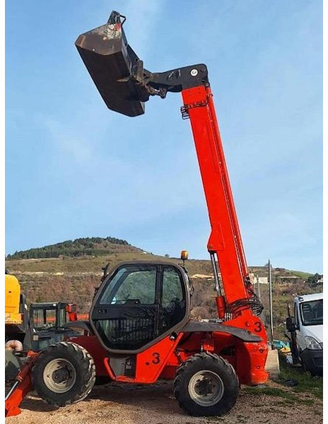 Manitou MVT1332SL - Teleskopický manipulátor: obrázek 2 Manitou MVT1332SL - Teleskopický manipulátor: obrázek 2