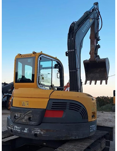 Volvo ECR88PLUS - Mini rýpadlo: obrázek 4 Volvo ECR88PLUS - Mini rýpadlo: obrázek 4
