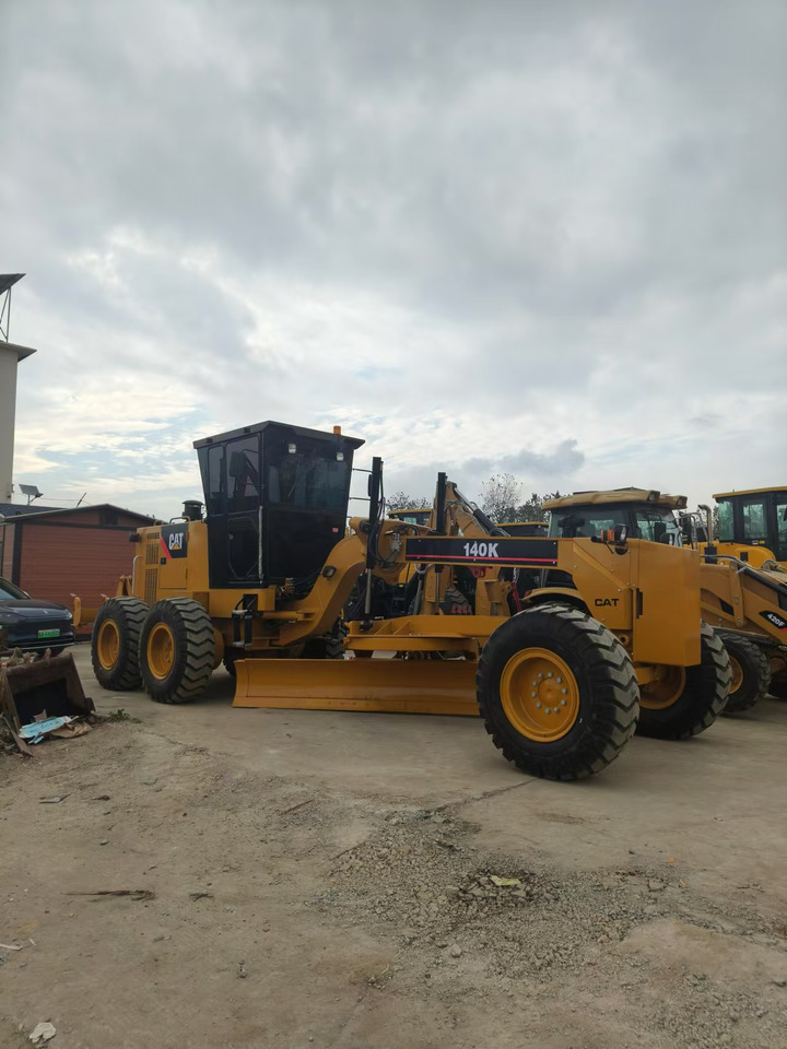 Grejdr CATERPILLAR 140H: obrázek 7 Grejdr CATERPILLAR 140H: obrázek 7