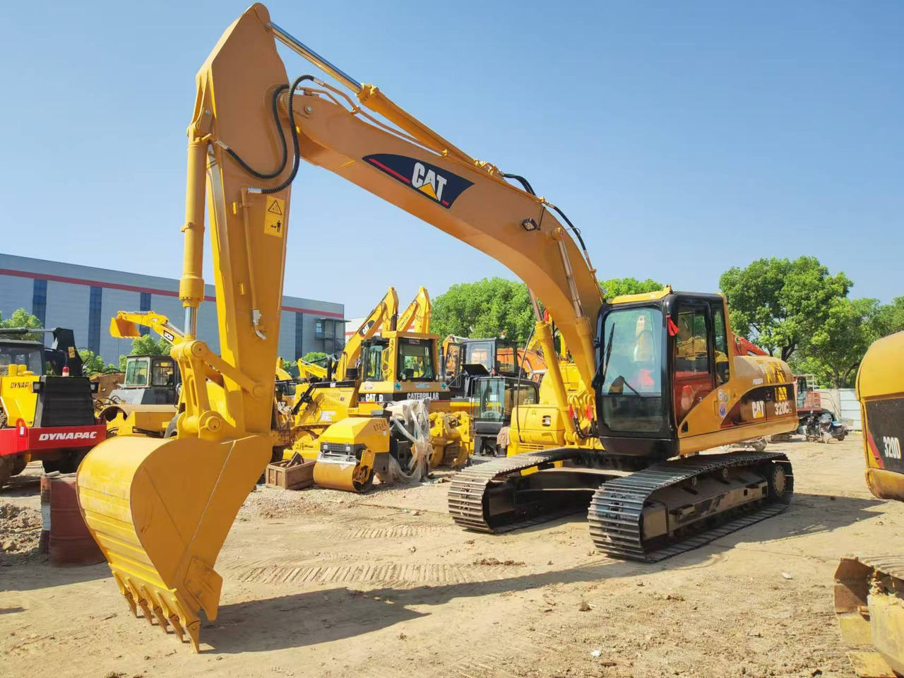 CATERPILLAR 320CL - Pásové rýpadlo: obrázek 1 CATERPILLAR 320CL - Pásové rýpadlo: obrázek 1
