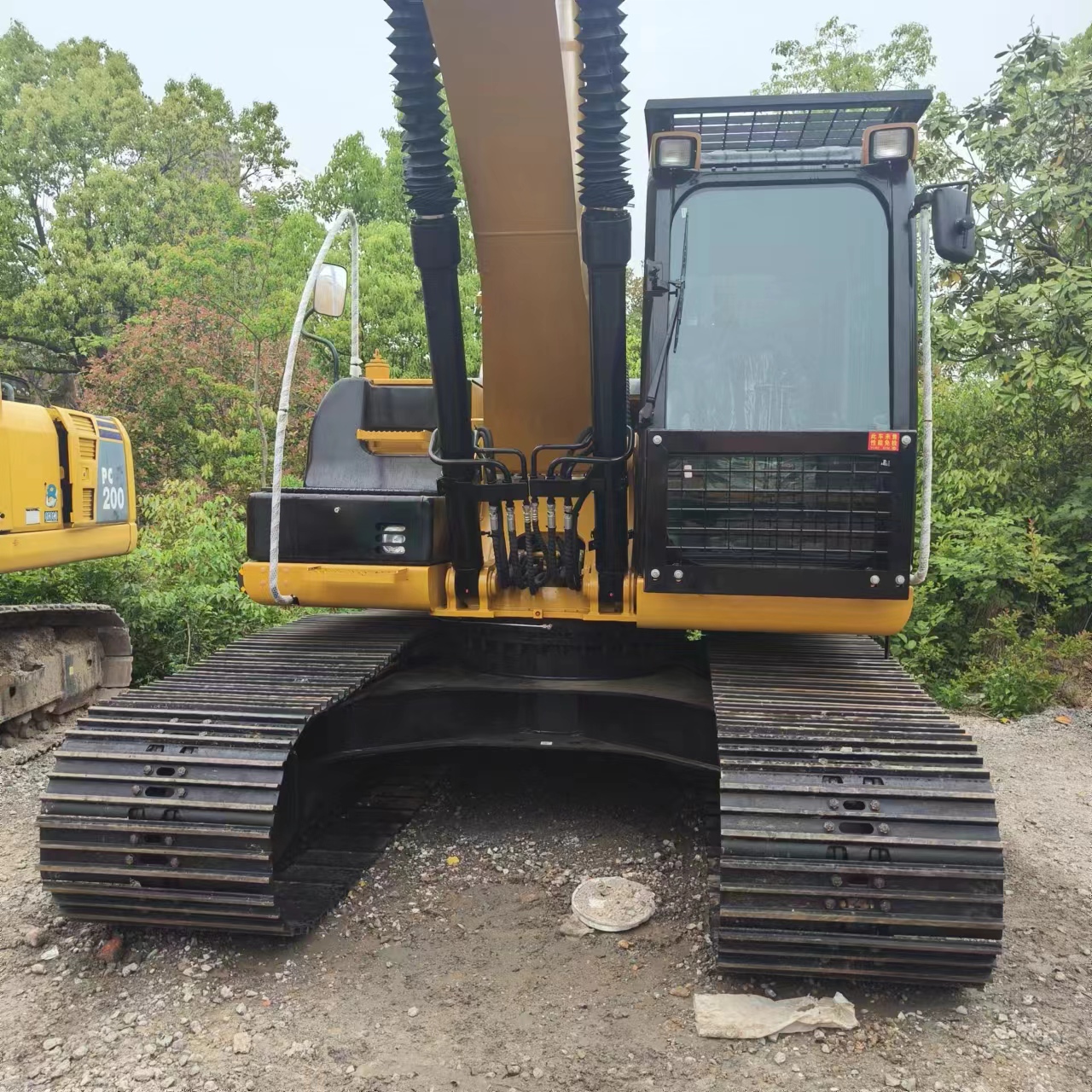 CATERPILLAR 320D2 - Pásové rýpadlo: obrázek 3 CATERPILLAR 320D2 - Pásové rýpadlo: obrázek 3