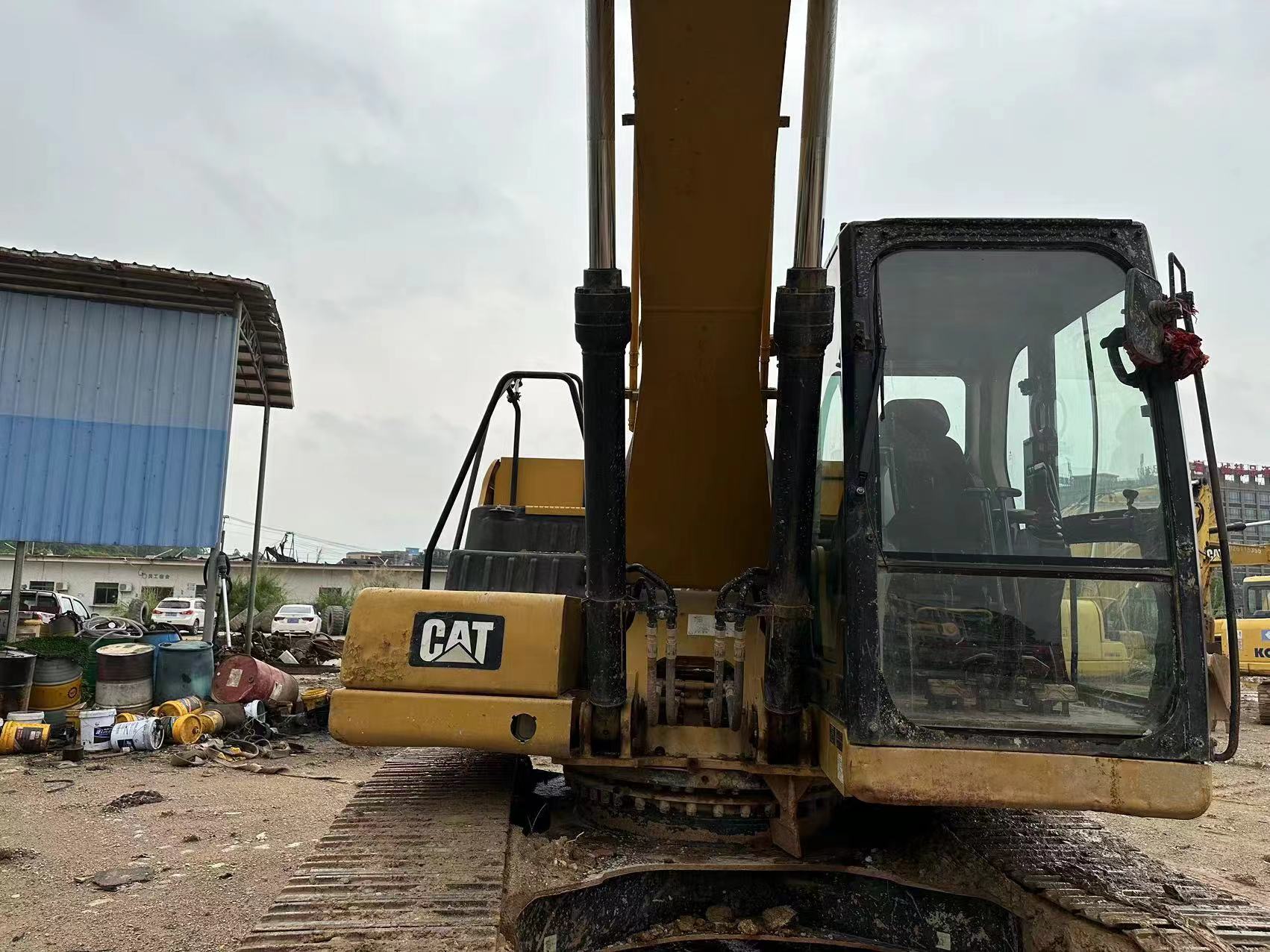 CATERPILLAR 320GC - Pásové rýpadlo: obrázek 5 CATERPILLAR 320GC - Pásové rýpadlo: obrázek 5