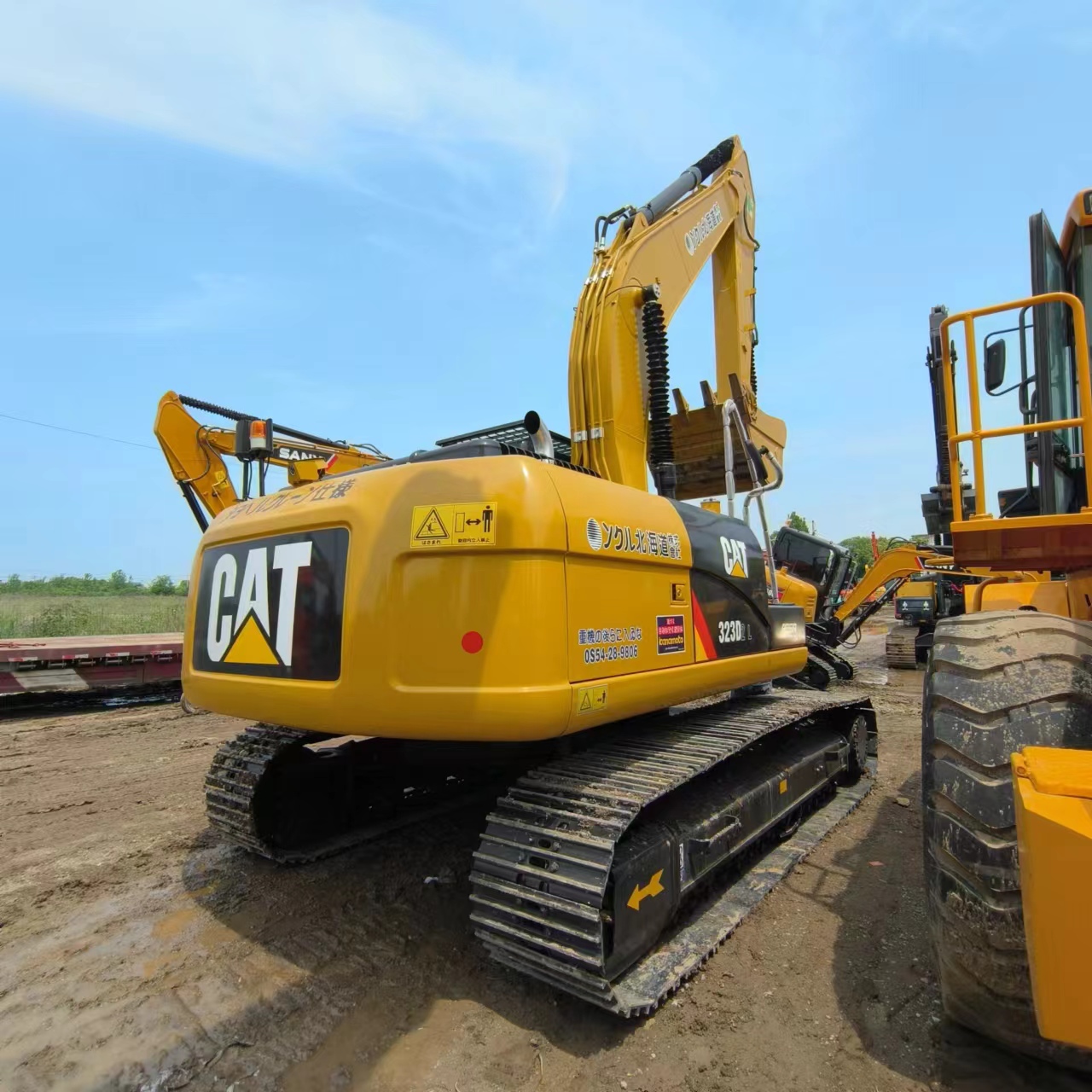 CATERPILLAR 323D2L - Pásové rýpadlo: obrázek 3 CATERPILLAR 323D2L - Pásové rýpadlo: obrázek 3