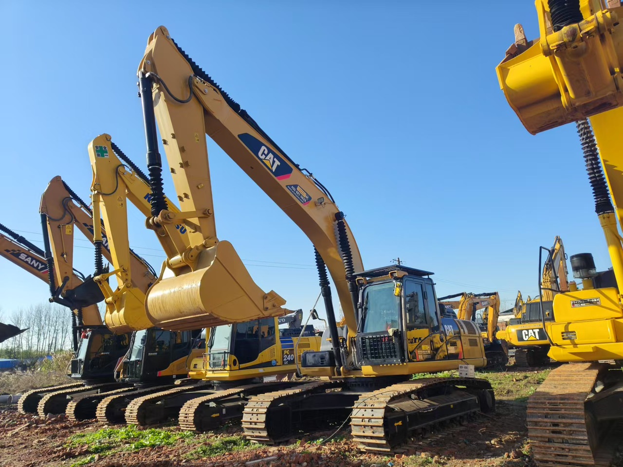 Pásové rýpadlo CATERPILLAR 330D: obrázek 20